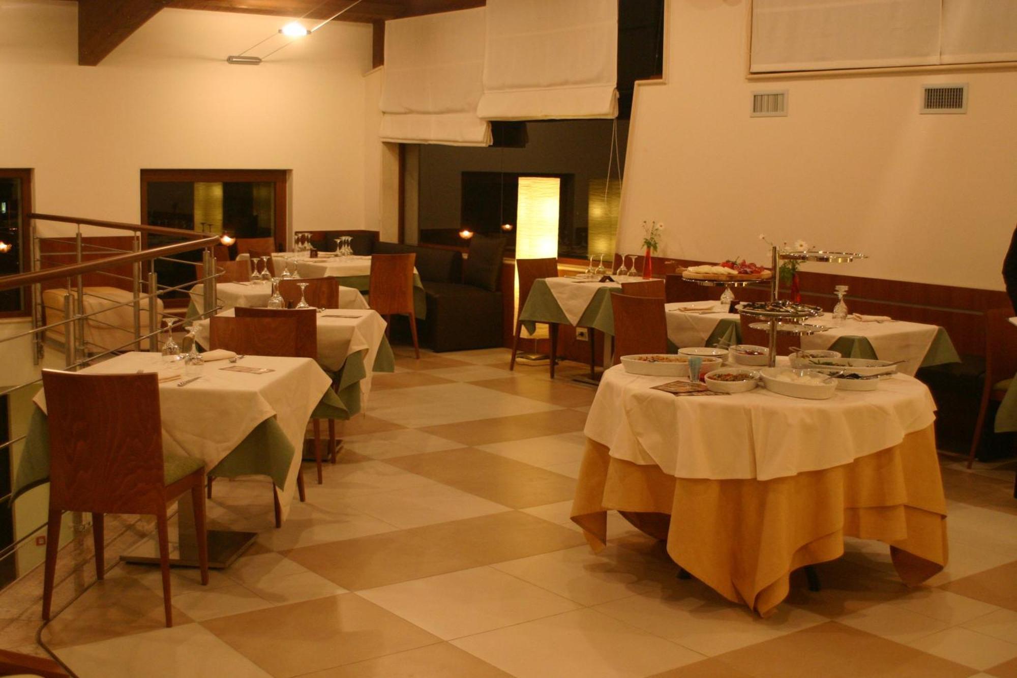 Hermes Hotel Policoro Exteriér fotografie